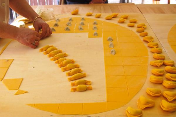 emilia-romagna-pasta-6-2009.jpg Bologna - Pasta class