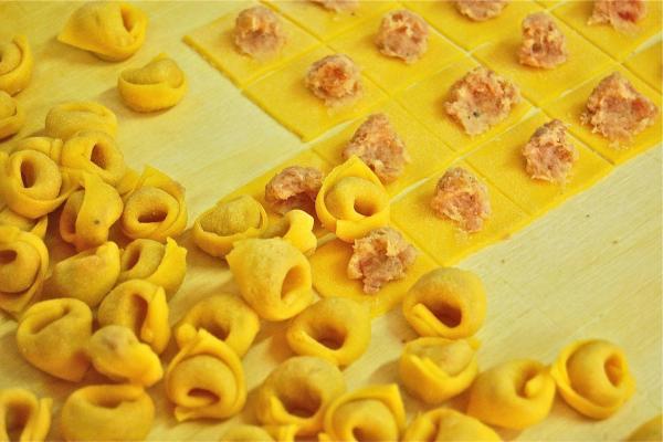 Emilia Romagna Tour - tortellini making