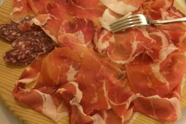 emilia-romagna-prosciutto-6-2015.jpg Emilia Romagna Tour