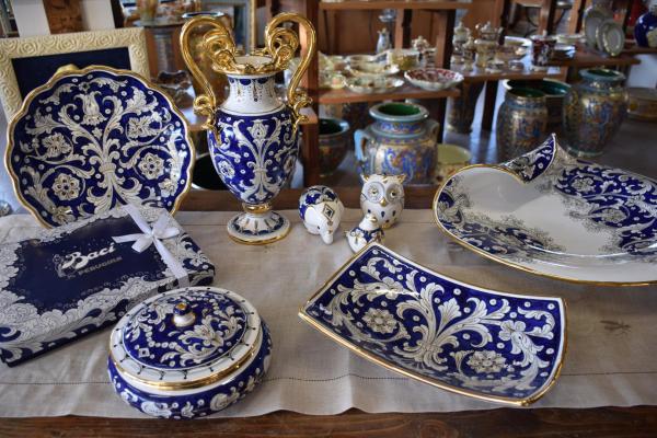 Ceramic pottery from Deruta